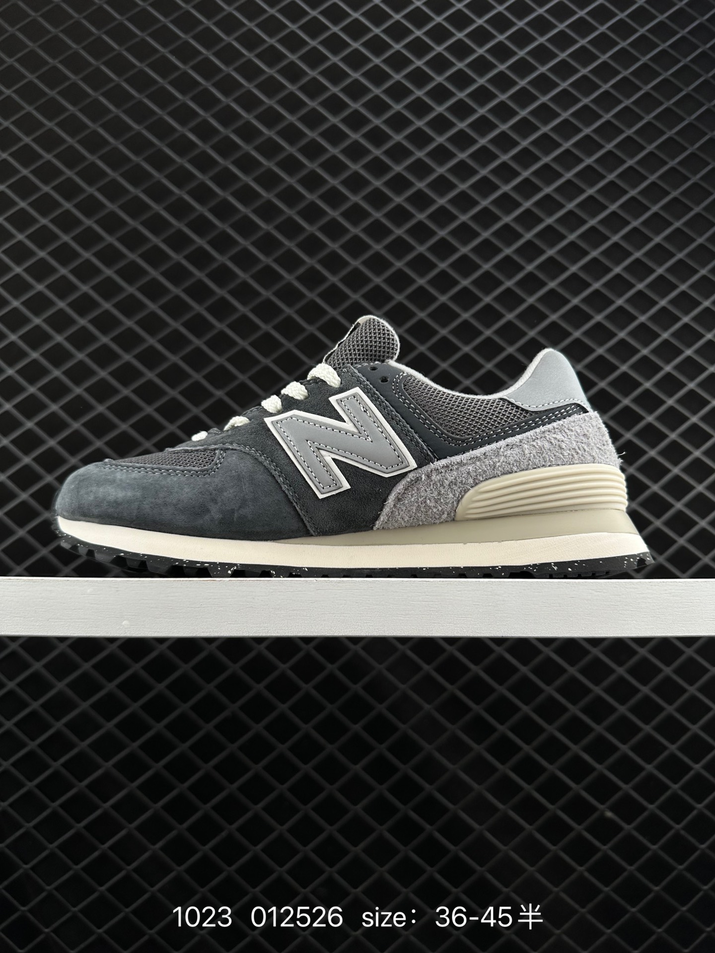 New Balance NB5740